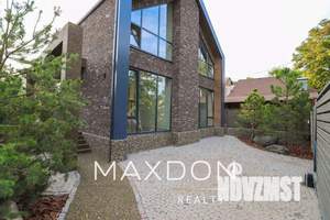 Дом 325м², 2-этажный, участок 7 сот.