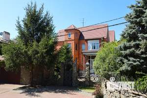 Дом 435м², 4-этажный, участок 10 сот.