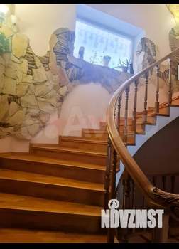 Дом 450м², 3-этажный, участок 10 сот.