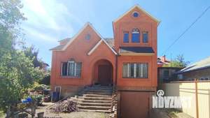 Дом 260м², 2-этажный, участок 6 сот.