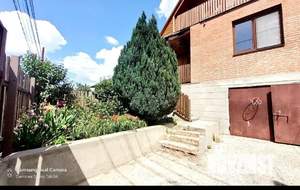 Дом 218м², 3-этажный, участок 3 сот.