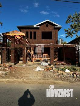 Дом 270м², 2-этажный, участок 4 сот.