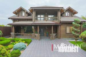 Дом 220м², 2-этажный, участок 8 сот.