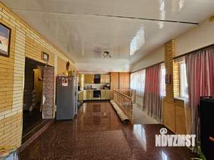 Дом 233м², 2-этажный, участок 1 сот.