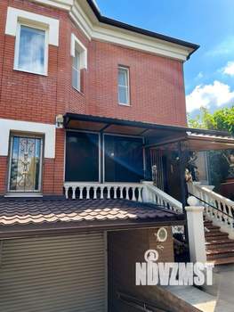 Дом 217м², 3-этажный, участок 3 сот.