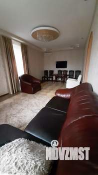 Дом 213м², 3-этажный, участок 6 сот.