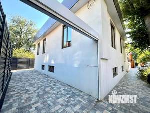 Дом 265м², 2-этажный, участок 3 сот.