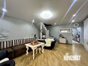 Дом 92м², 2-этажный, участок 2 сот.