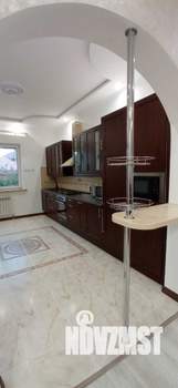 Дом 156м², 2-этажный, участок 6 сот.