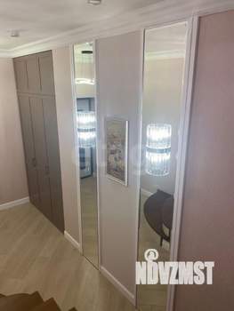 Дом 210м², 3-этажный, участок 4 сот.