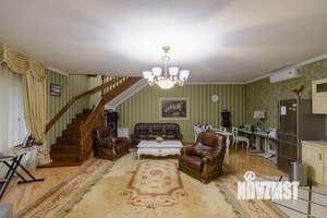 Дом 450м², 2-этажный, участок 819 сот.