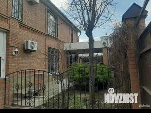 Дом 267м², 3-этажный, участок 4 сот.