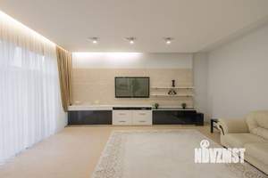 Дом 478м², 2-этажный, участок 5 сот.