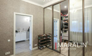 Дом 240м², 2-этажный, участок 5 сот.