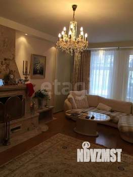 Дом 240м², 2-этажный, участок 3 сот.