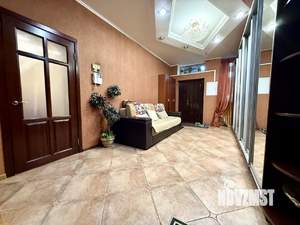 Дом 300м², 3-этажный, участок 3 сот.