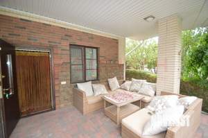 Дом 264м², 3-этажный, участок 6 сот.