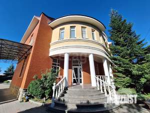 Дом 764м², 3-этажный, участок 13 сот.