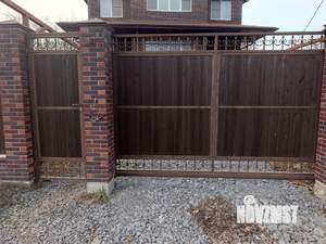 Дом 356м², 3-этажный, участок 5 сот.