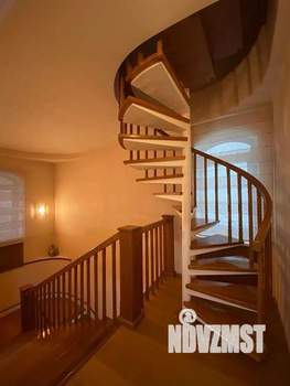 Дом 356м², 2-этажный, участок 6 сот.