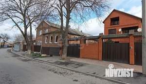 Дом 240м², 3-этажный, участок 7 сот.