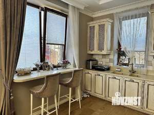 Дом 240м², 3-этажный, участок 5 сот.