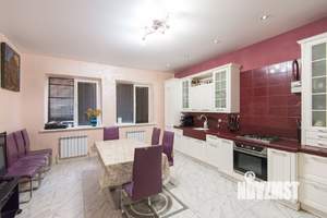 Дом 250м², 2-этажный, участок 3 сот.