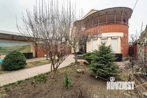 Дом 500м², 4-этажный, участок 5 сот.