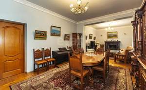 Дом 500м², 4-этажный, участок 5 сот.