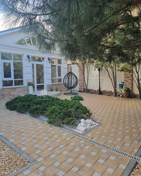 Дом 640м², 3-этажный, участок 6 сот.