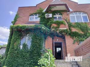 Дом 246м², 3-этажный, участок 6 сот.