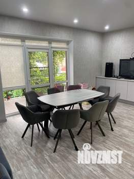 Дом 242м², 3-этажный, участок 3 сот.