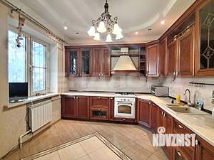 Дом 236м², 3-этажный, участок 3 сот.