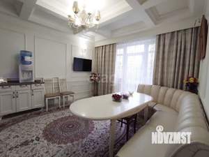 Дом 320м², 3-этажный, участок 3 сот.