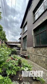 Дом 322м², 3-этажный, участок 4 сот.