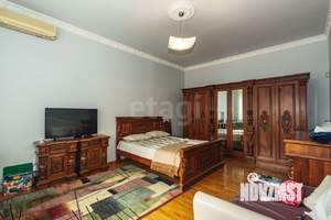 Дом 500м², 4-этажный, участок 5 сот.