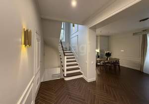 Дом 199м², 3-этажный, участок 2 сот.