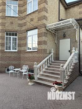 Коттедж 450м², 3-этажный, участок 6 сот.