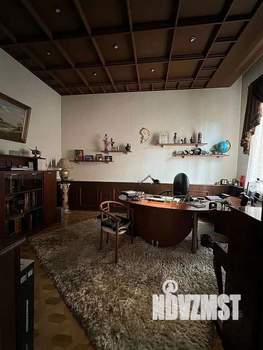 Дом 312м², 3-этажный, участок 3 сот.