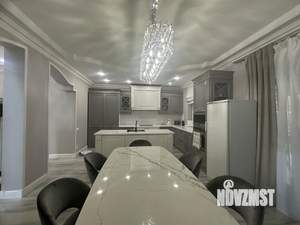 Дом 185м², 3-этажный, участок 6 сот.