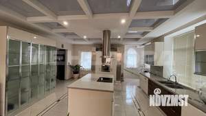 Дом 506м², 3-этажный, участок 7 сот.