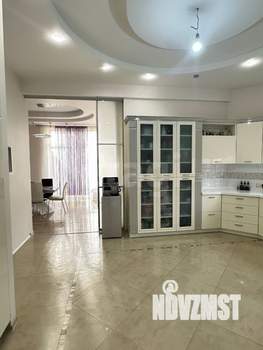 Дом 550м², 3-этажный, участок 10 сот.