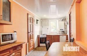 Дом 63м², 2-этажный, участок 6 сот.