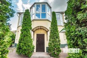 Дом 295м², 2-этажный, участок 4 сот.