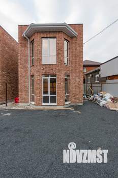 Дом 120м², 2-этажный, участок 3 сот.