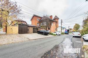 Дом 273м², 2-этажный, участок 3 сот.