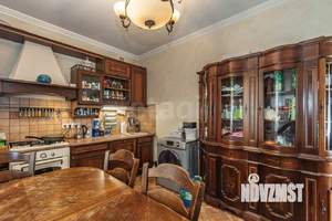 Дом 570м², 4-этажный, участок 19 сот.