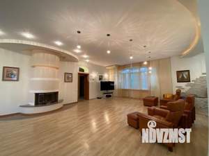 Дом 356м², 3-этажный, участок 6 сот.