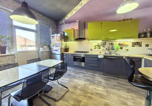 Дом 109м², 2-этажный, участок 3 сот.