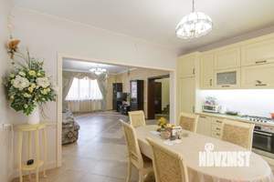 Дом 285м², 2-этажный, участок 3 сот.